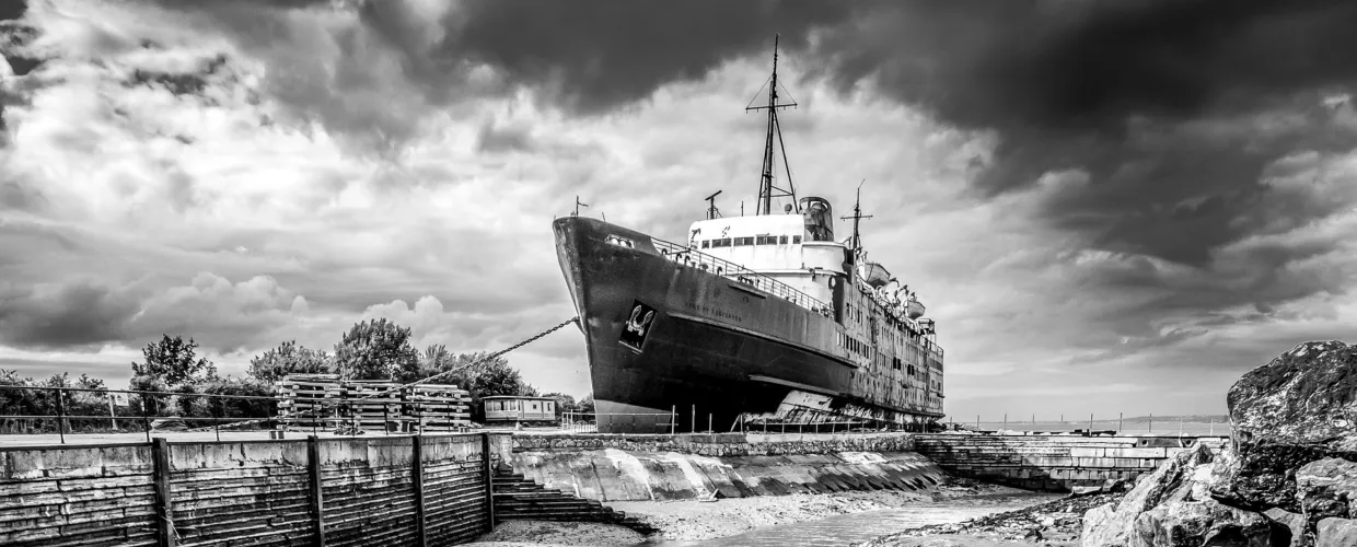 24274901 pirate radio ship 6899638 1920